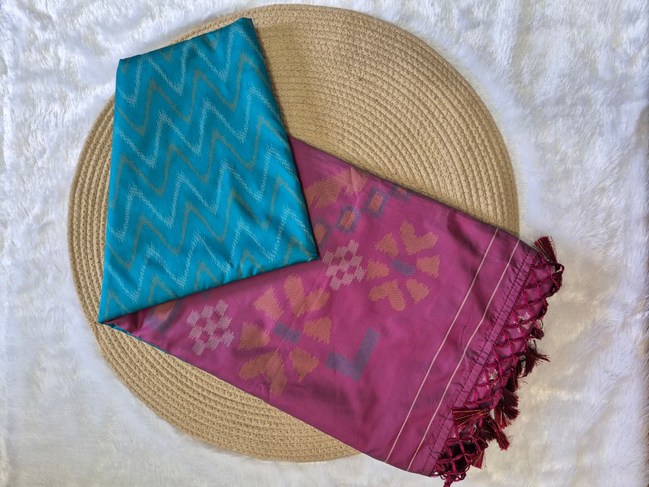 Elegant Pure Silk Saree - Image 2